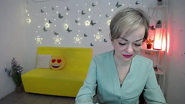 NikaMayu online show from 9, 5, 2026