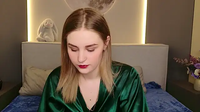 Snapshot of Molly_Voses chatting on 17, 5, 2026 Molly Voses online show from 17, 5, 2026