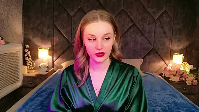 Snapshot of Molly_Voses chatting on 27, 5, 2026 Molly Voses online show from 27, 5, 2026