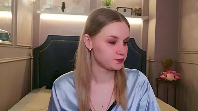 Molly Voses online show from 30, 6, 2026