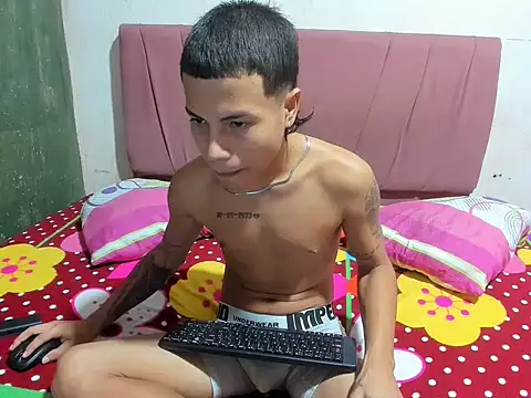 Junior bebe online show from 4, 5, 2026
