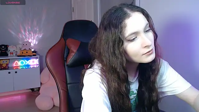 Snapshot of solitudebby chatting on 25, 4, 2026 solitudebby online show from 25, 4, 2026