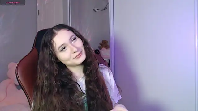 Snapshot of solitudebby chatting on 26, 4, 2026 solitudebby online show from 26, 4, 2026