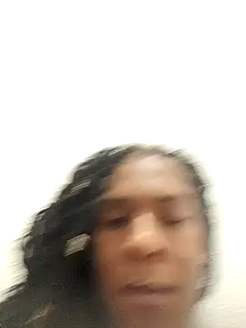 Maggiedot4 online show from 6, 4, 2026