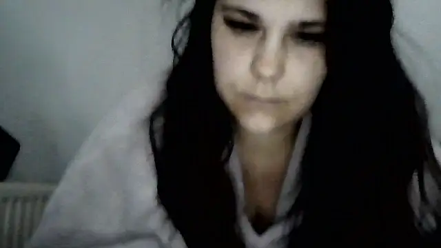 Snapshot of Skyler21XX chatting on 13, 4, 2026 Skyler21XX online show from 13, 4, 2026