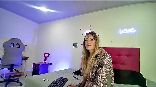 Lorena sweet33 online show from 7, 4, 2026