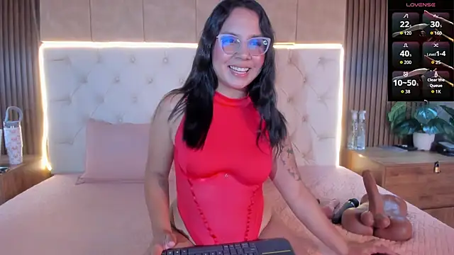 Amelia Rossetti online show from 30, 5, 2026