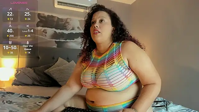 Zara Holly  online show from 26, 5, 2026
