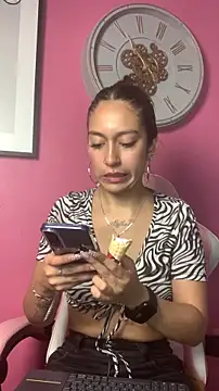 DulceLatinaxo online show from 1, 7, 2026