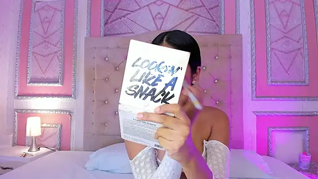 Snapshot of BabyPink_20 chatting on 7, 4, 2026 BabyPink 20 online show from 7, 4, 2026