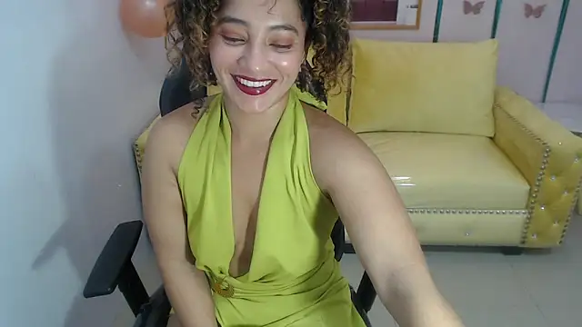 Snapshot of Brittany_ch chatting on 26, 4, 2026 Brittany ch online show from 26, 4, 2026