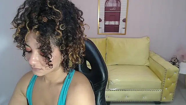 Snapshot of Brittany_ch chatting on 8, 5, 2026 Brittany ch online show from 8, 5, 2026