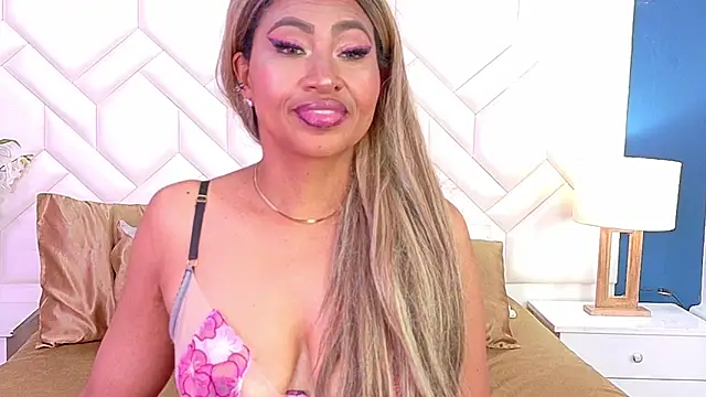Snapshot of Kiara_Parker_ chatting on 28, 4, 2026 Kiara Parker online show from 28, 4, 2026