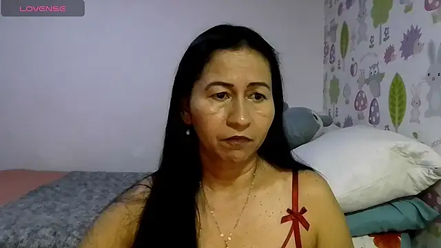 Snapshot of Tyna_b chatting on 28, 7, 2026 Tyna b online show from 28, 7, 2026