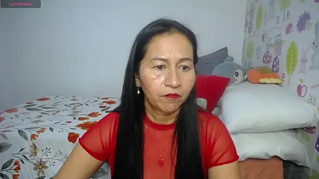 Snapshot of Tyna_b chatting on 14, 7, 2026 Tyna b online show from 14, 7, 2026