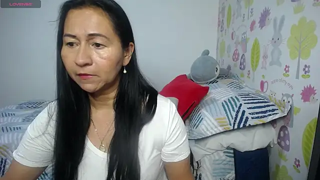 Snapshot of Tyna_b chatting on 19, 6, 2026 Tyna b online show from 19, 6, 2026