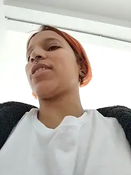 Mia 0-4 online show from 13, 5, 2026
