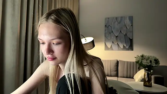 EvelineMolima online show from 16, 4, 2026
