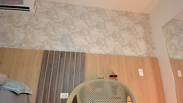 LiriaSweetie online show from 16, 4, 2026