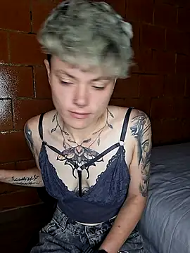 Megan-c online show from 20, 4, 2026