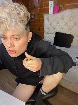 Megan-c online show from 5, 6, 2026