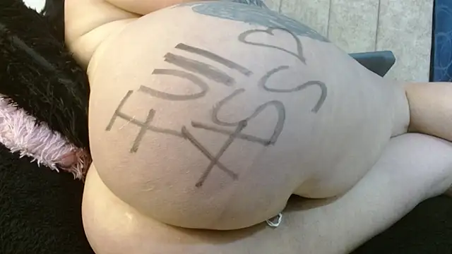 Melanie Slut nasty online show from 5, 5, 2026