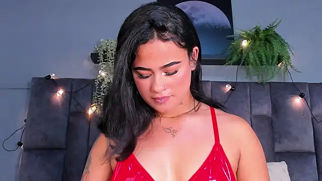 Snapshot of MatildaTaylor__ chatting on 28, 4, 2026 MatildaTaylor online show from 28, 4, 2026
