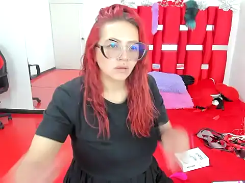 scarlett red 1 online show from 11, 5, 2026