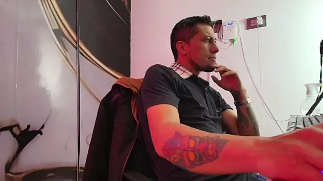 Snapshot of doko_Roxy chatting on 12, 4, 2026 doko Roxy online show from 12, 4, 2026