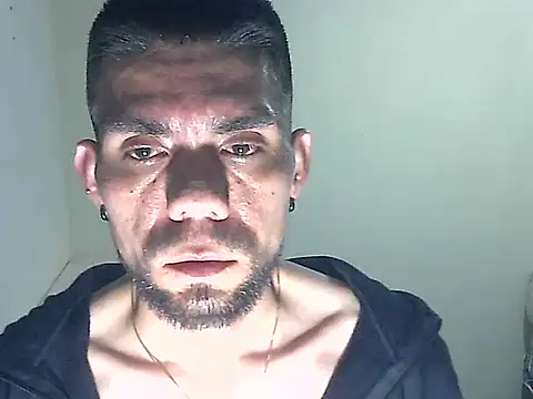 Snapshot of thomas2wood chatting on 25, 5, 2026 thomas2wood online show from 25, 5, 2026