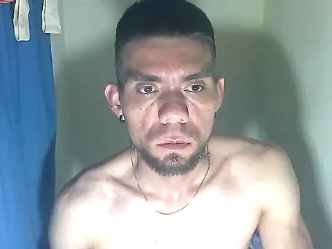 Snapshot of thomas2wood chatting on 22, 5, 2026 thomas2wood online show from 22, 5, 2026