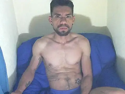 Snapshot of thomas2wood chatting on 23, 6, 2026 thomas2wood online show from 23, 6, 2026