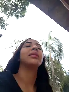 Snapshot of Sexy_cloee_outdoors chatting on 8, 4, 2026 Sexy cloee outdoors online show from 8, 4, 2026