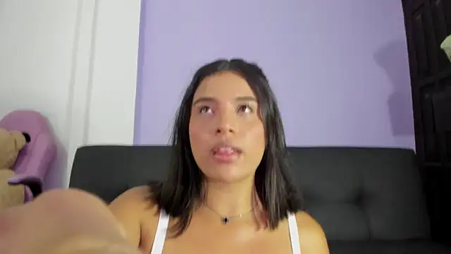 amarawalker1 online show from 9, 4, 2026