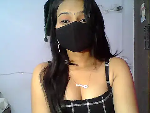 Saxy Mony002 online show from 9, 5, 2026