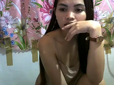 petitegirl123 online show from 7, 4, 2026