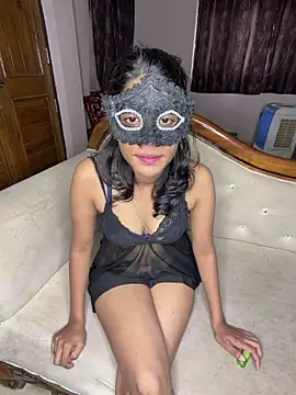 Love Birds00 online show from 16, 6, 2026