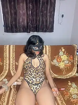 Love Birds00 online show from 15, 7, 2026