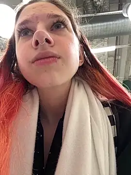 michelle lovique online show from 16, 4, 2026