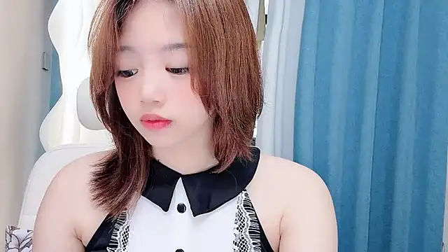 Lilababy00 online show from 28, 6, 2026