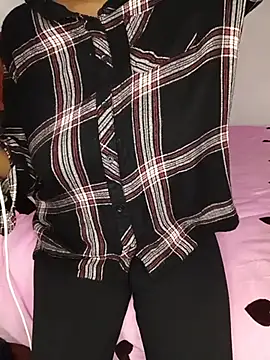 Snapshot of MsCutie chatting on 9, 4, 2026 MsCutie online show from 9, 4, 2026