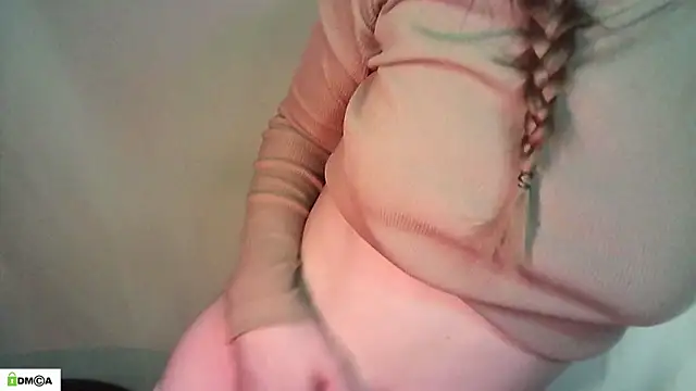 Snapshot of Lymalia chatting on 11, 5, 2026 Lymalia online show from 11, 5, 2026