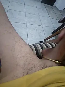 Snapshot of lucasanal20 chatting on 12, 4, 2026 lucasanal20 online show from 12, 4, 2026