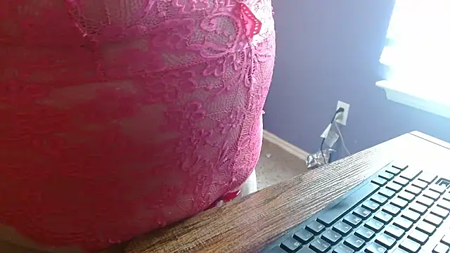 ltlkinkygirl78 online show from 14, 4, 2026