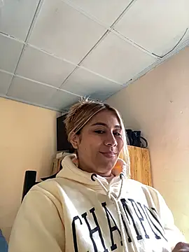Snapshot of _BellaSmith_ chatting on 13, 7, 2026 BellaSmith online show from 13, 7, 2026