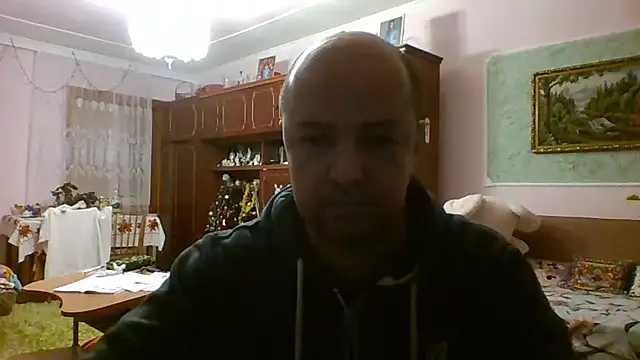 Luceriusbigass online show from 4, 12, 2025