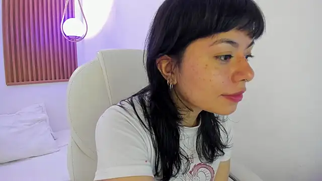 ghostmila online show from 19, 4, 2026