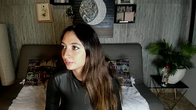 Alucarda666 online show from 6, 6, 2026