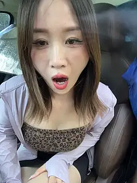qin205205 online show from 25, 7, 2026