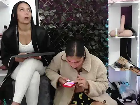 Snapshot of april_seven chatting on 28, 4, 2026 april seven online show from 28, 4, 2026